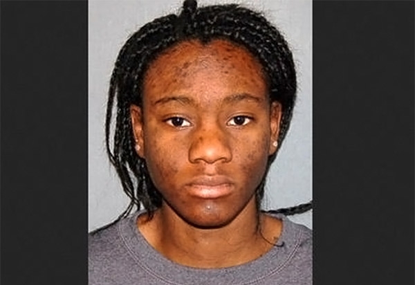 Mujer quema a su bebe recién nacida en Nueva Jersey