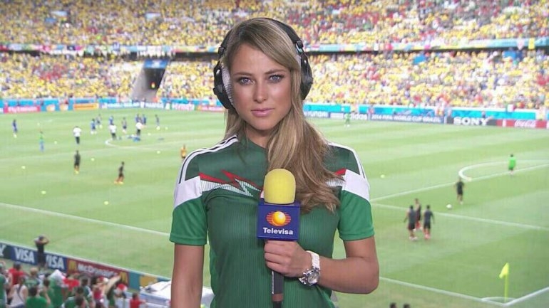 FOTOS: Vanessa Huppenkothen, elegida la reportera más sexy del Mundial