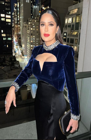 Salma Hayek luce belleza y elegancia en Nueva York