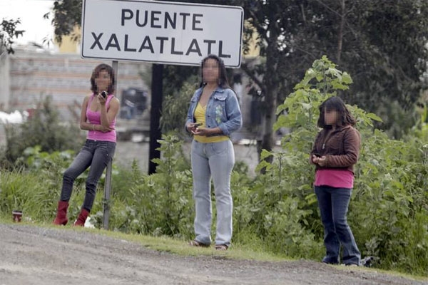250 pesos por 15 minutos de sexo en la vía corta Puebla-Santa Ana