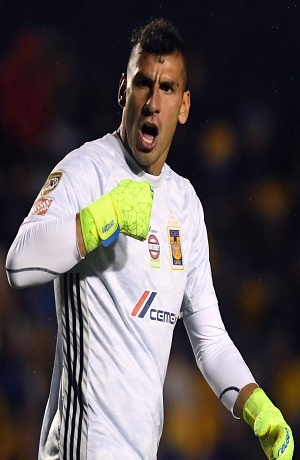 Coronavirus sigue “goleando” a Nahuel Guzmán; seguirá sin jugar con Tigres