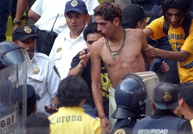 Habrá padrón de aficionados agresivos para evitar violencia en estadios