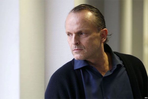 Miguel Bosé dará el Grito en el Centro Expositor de Puebla
