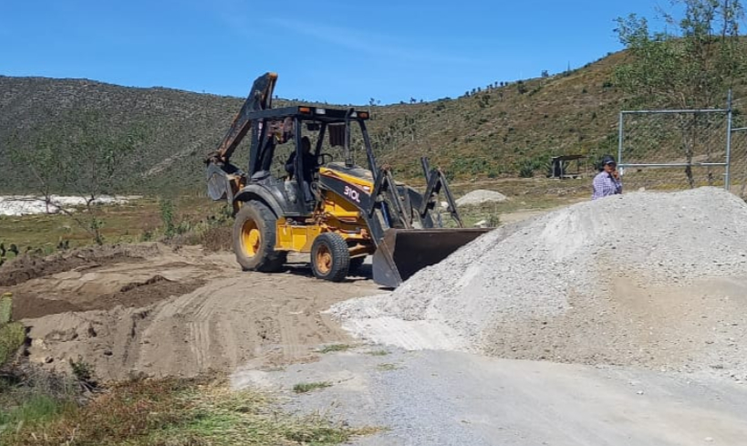 Ignoran clausura de obras en la Laguna de Alchichica y dañan arrecifes antiguos