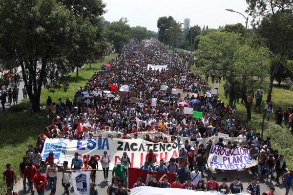 IPN da marcha atrás en plan de estudios ante protesta de alumnos