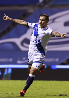 Club Puebla iguala 3-3 ante Querétaro en feria de golazos
