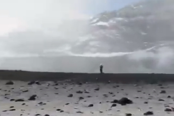VIDEO: Por enésima ocasión, alpinistas se grabaron en la cima del Popocatépetl