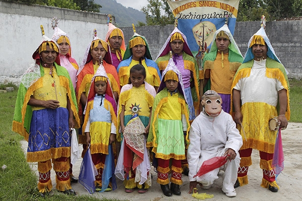Mujeres de Puebla volarán en Londres en homenaje a Frida Kahlo