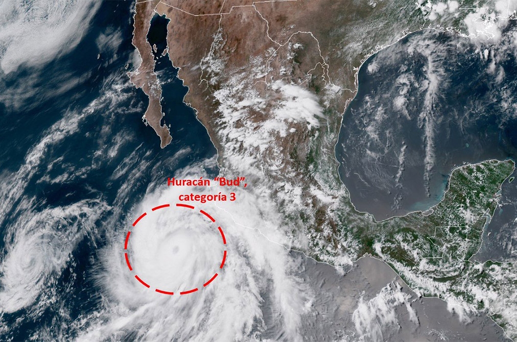 Huracán Bud alcanza categoría 3 frente a las costas del Pacífico