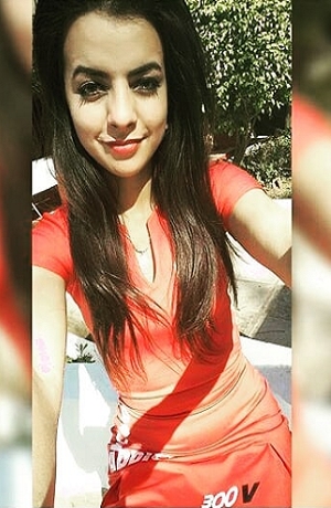 Sofía Riquelme, la sexy albañil paraguaya que celebró el día de la cruz