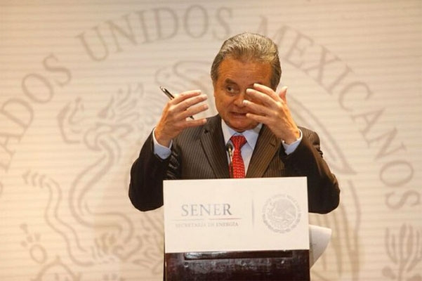 Coldwell admite ser dueño de gasolineras; hará público su patrimonio