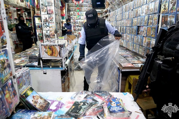 Guardia Nacional decomisa 95 mil piezas de piratería en el mercado Zapata