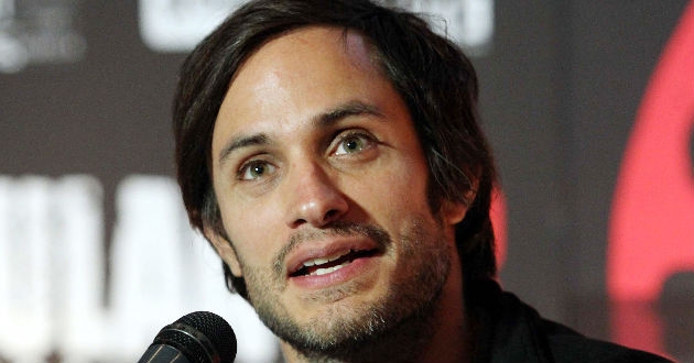 Gael García no se divorcia, nunca se casó con Dolores Fonzi