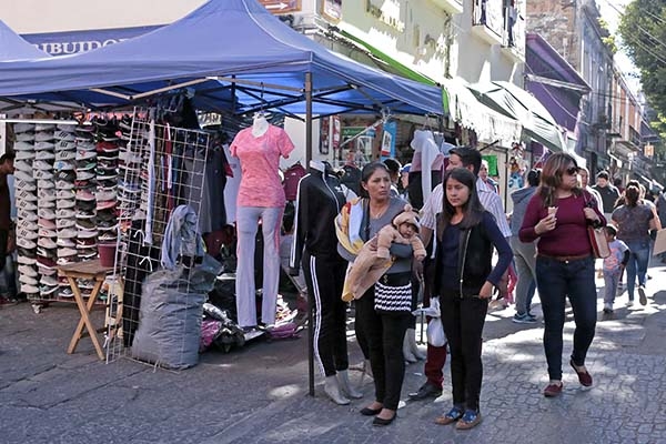 Ambulantes regresaron a las calles del Centro Histórico en el último día de El Buen Fin