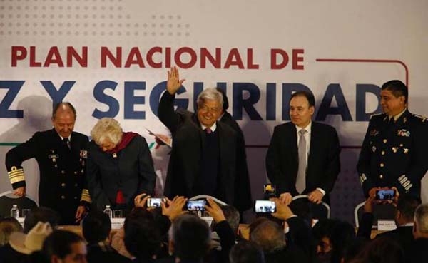 AMLO propone Guardia Nacional, desarme de delincuentes y “amnistía condicionada” para infractores