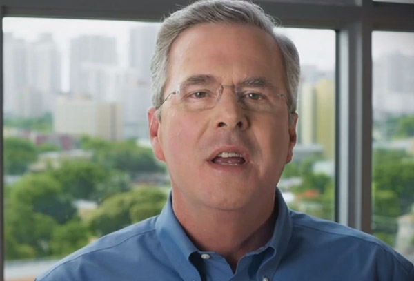 Jeb Bush anuncia en español que busca la presidencia de EU