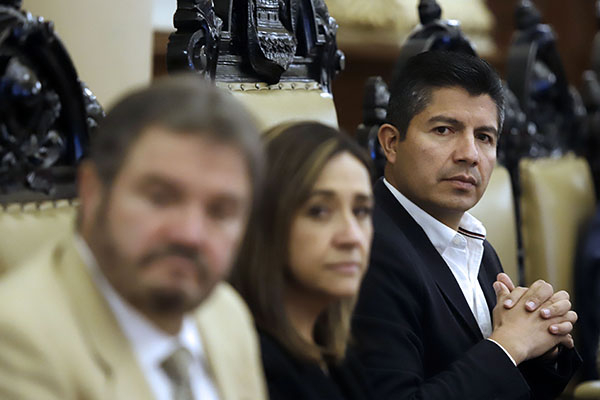 Cabildo de Puebla aprueba otorgar desayunos en 176 escuelas junto con el SEDIF