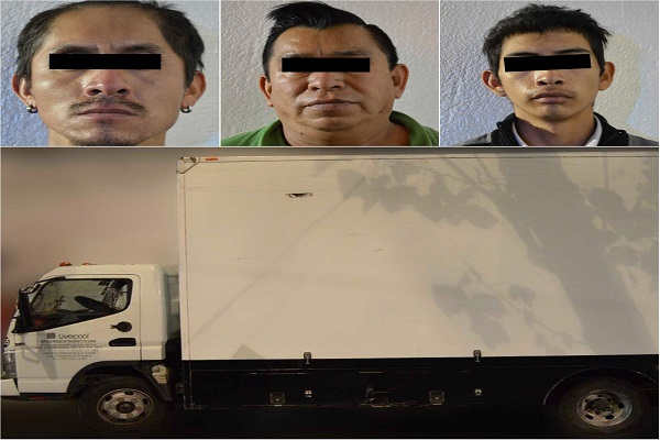 Policía Municipal captura a banda de asaltantes de camiones de carga en Puebla