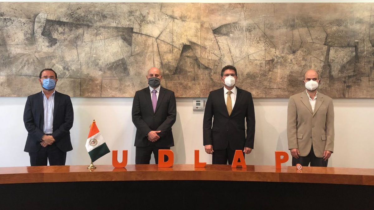 Nuevo patronato nombra a Ríos Piter rector de la UDLAP