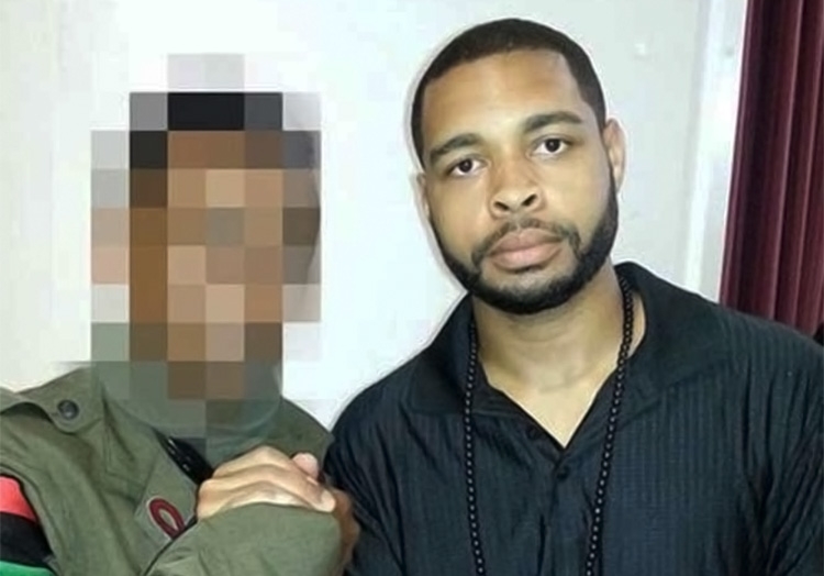 Agresor de Dallas, veterano de guerra con un arsenal en casa
