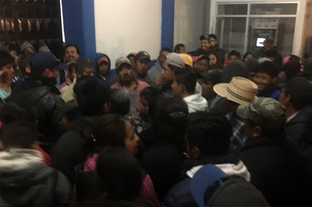 Causan destrozos en comandancia para intentar linchar a un ladrón en San Andrés Calpan