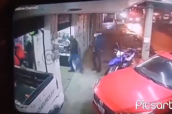 VIDEO: Así mataron a balazos a dos personas en Guadalupe Xonacatepec