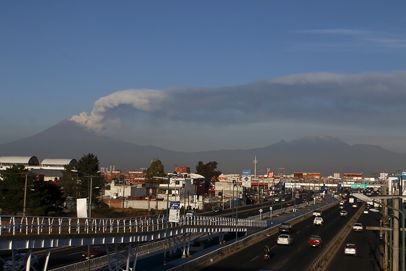 Cae ceniza en Atlixco, Huejotzingo y San Martín Texmelucan: Cenapred