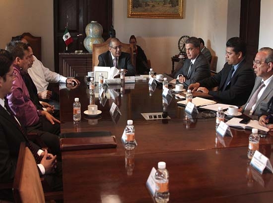 SGG, IEE y partidos garantizan elecciones extraordinarias pacíficas en Acajete y Cuapiaxtla