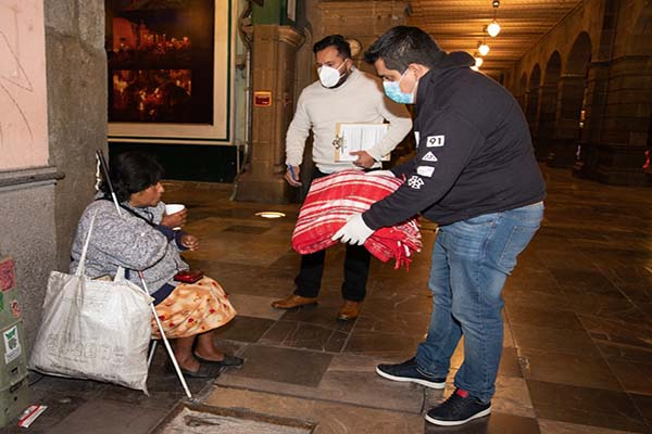 Hasta 25 personas en situación de calle pasan cada noche en el dormitorio del SMDIF de Puebla
