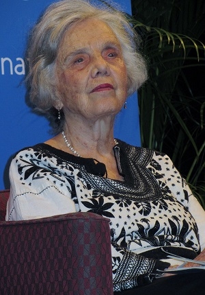 VIDEO: Elena Poniatowska llamó “panzonas inmensas” a las mujeres juchitecas