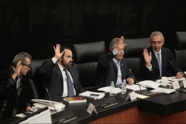 Senadores avalan en una hora dictamen de leyes energéticas