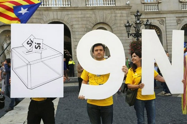 Tribunal suspende referéndum independentista en Cataluña