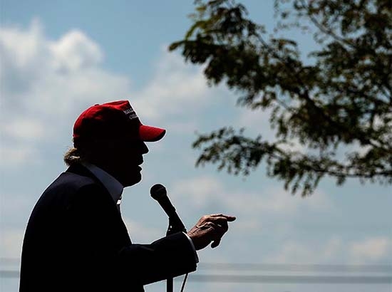 Trump amenaza con deportar a todos los inmigrantes si gana la presidencia
