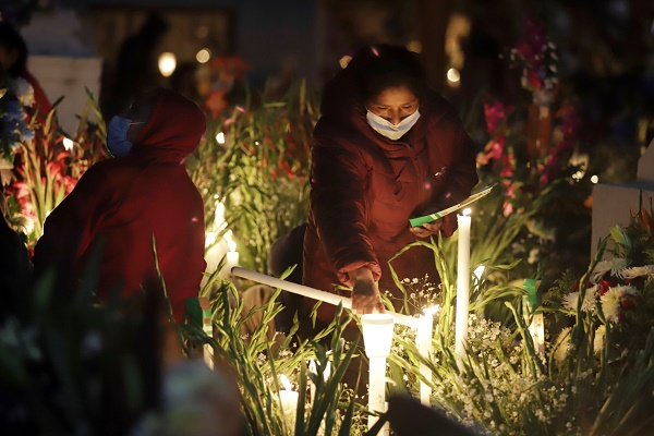 VIDEO/FOTOS: Xochitlán Todos Santos vivió “La Noche que Nadie Duerme”
