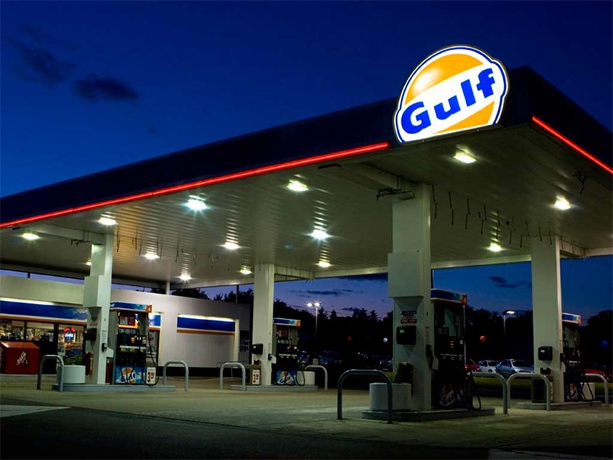 Gasolineras se disputan a sus clientes con promociones