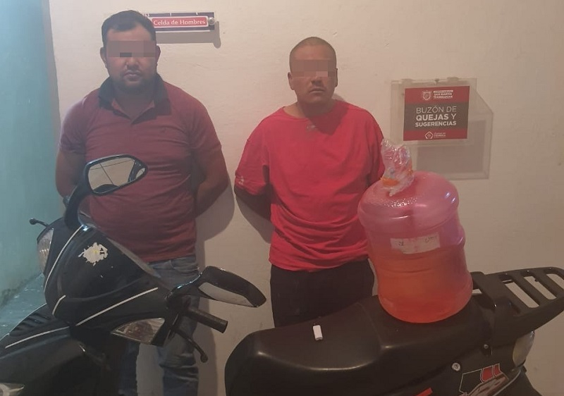 Aseguran en Texmelucan a pareja con 100 dosis de droga y galón de huachicol