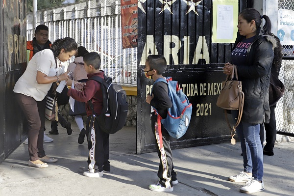 Más de mil 800 policías vigilarán el regreso a clases en Puebla capital