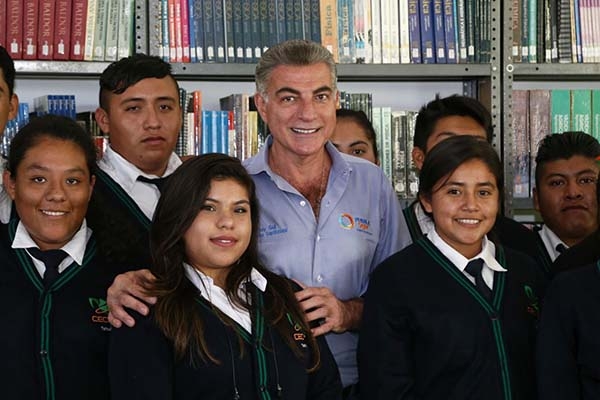 Tony Gali dio inicio al ciclo escolar 2018-2019 en plantel de Tehuitzingo rehabilitado tras el sismo