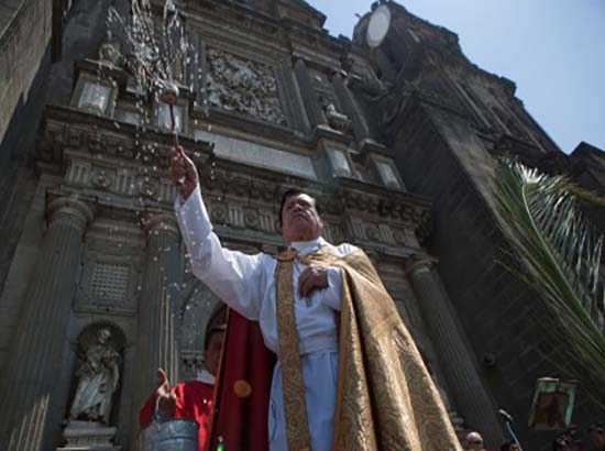 Cura pederasta, encubierto por el cardenal Norberto Rivera