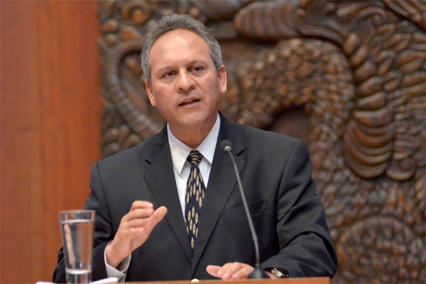 Denuncian enriquecimiento ilícito de dirigente saliente de la CNC