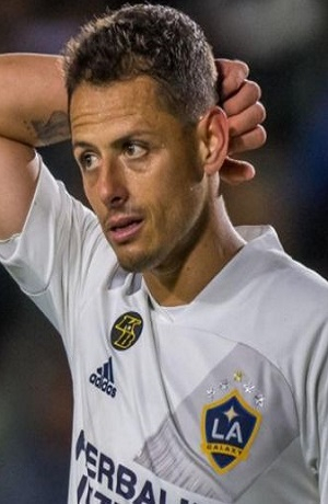 Jona Dos Santos pide paciencia para Chicharito