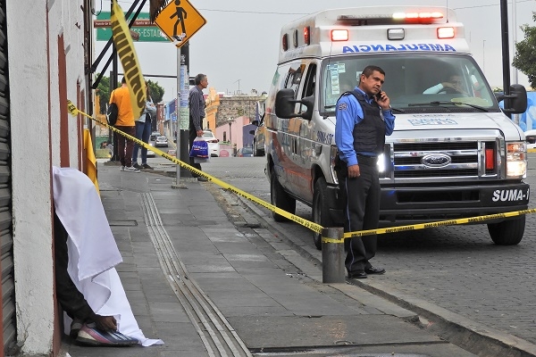 Indigente perdió la vida en el centro de Puebla