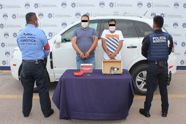 Asaltantes de transeúntes fueron asegurados en el centro de Puebla