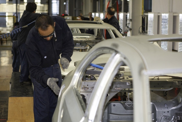 VW mantiene oferta de 3% de aumento; lunes, emplazamiento a huelga