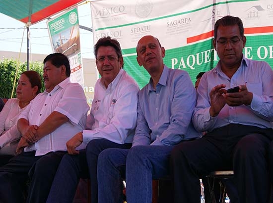Sedesol entrega obras por 47.7 mdp en la Mixteca de Puebla