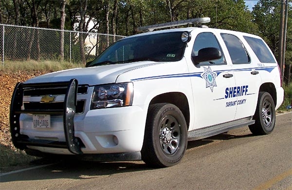Juez exonera a policía de Texas que mató a mexicano desarmado