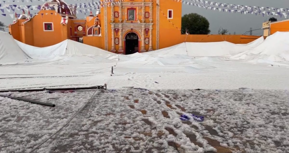 Fuerte granizada derriba dos techados en Los Reyes de Juárez; azota 500 hectáreas de cultivo