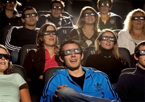 Cuando vas al cine pagas por ver anuncios comerciales