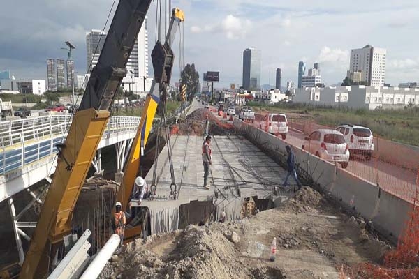 Con avance del 95% el puente Santa Clara en Periférico