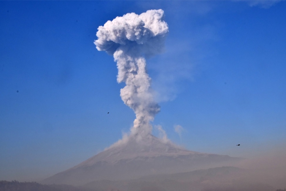 Rehabilitan 18 caminos que son parte de las rutas de evacuación del Popocatépetl